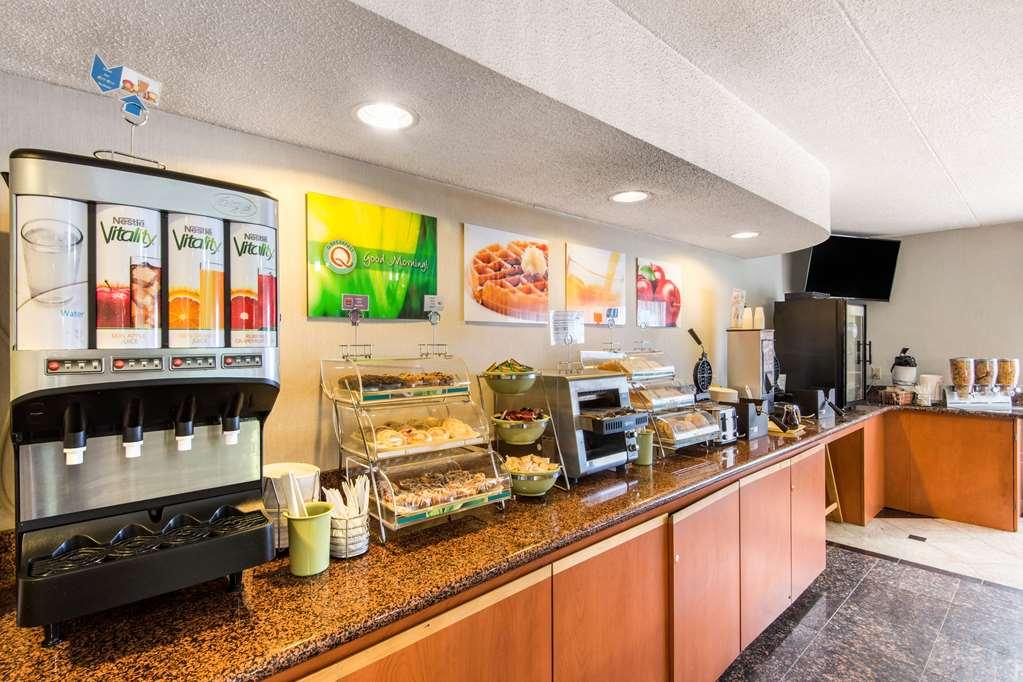 Quality Inn & Suites Mississauga Restaurant photo