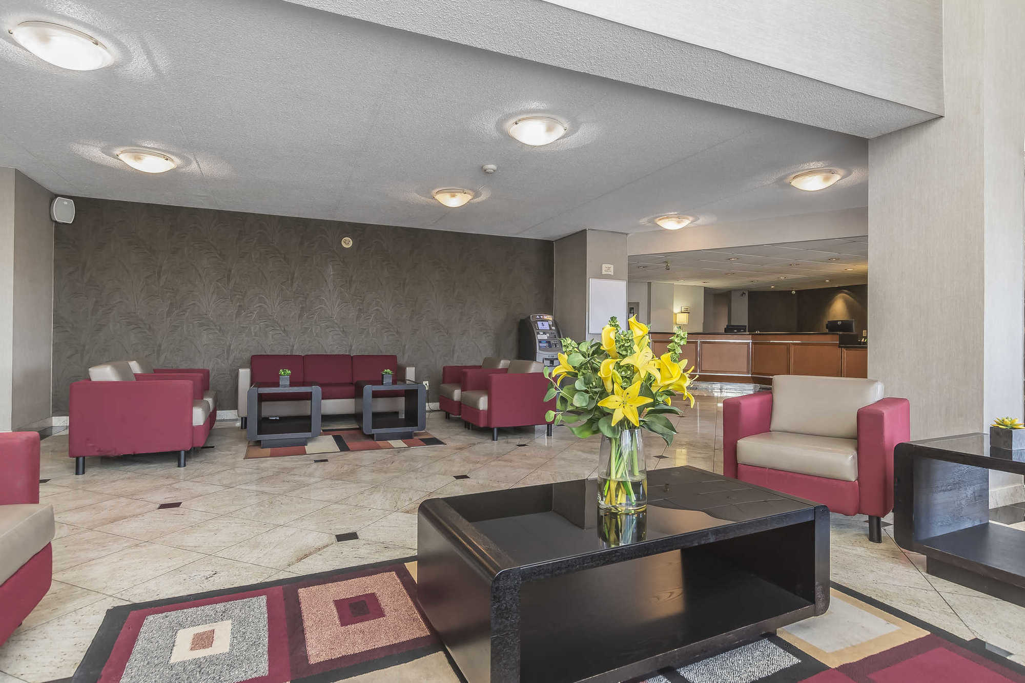 Quality Inn & Suites Mississauga Interior photo